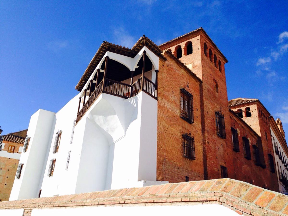 Palacio de Peñaflor e iglesia de Santiago de Guadix