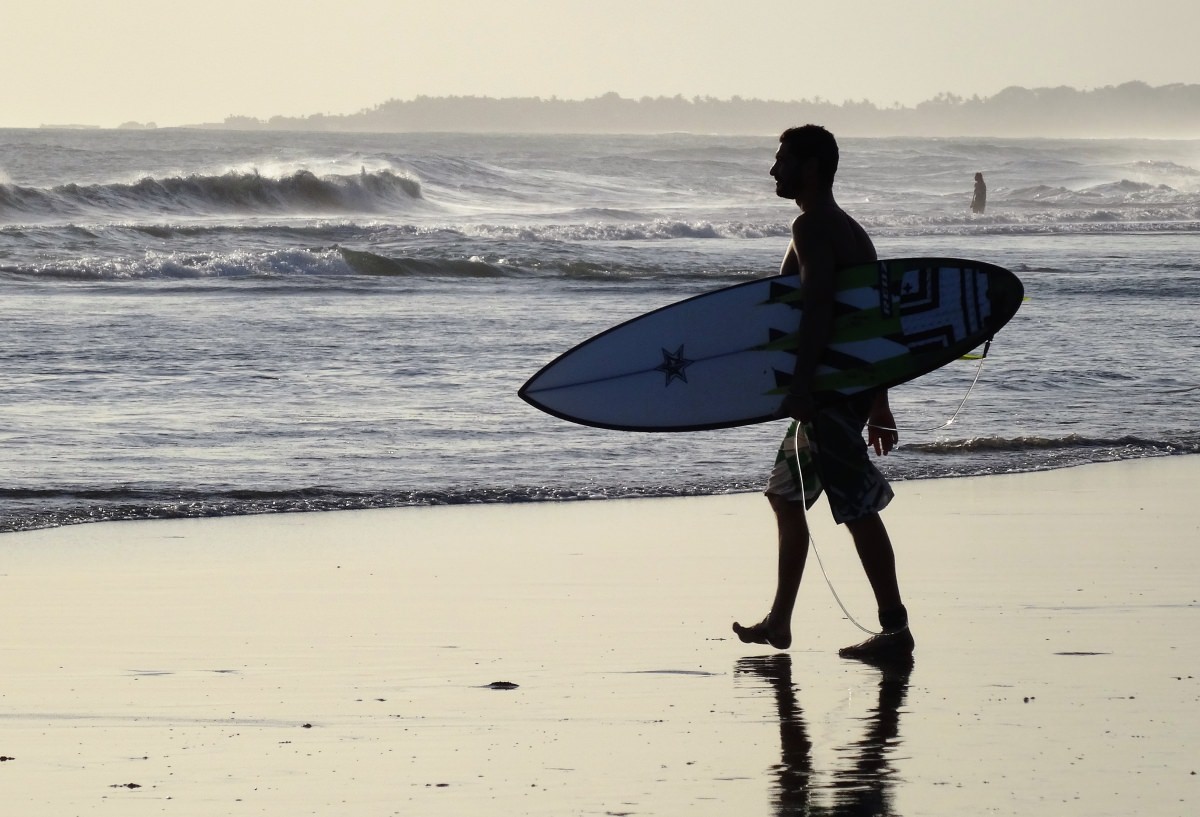 Surfear en Bali